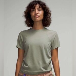 Lululemon Hiking Shirt Size 6